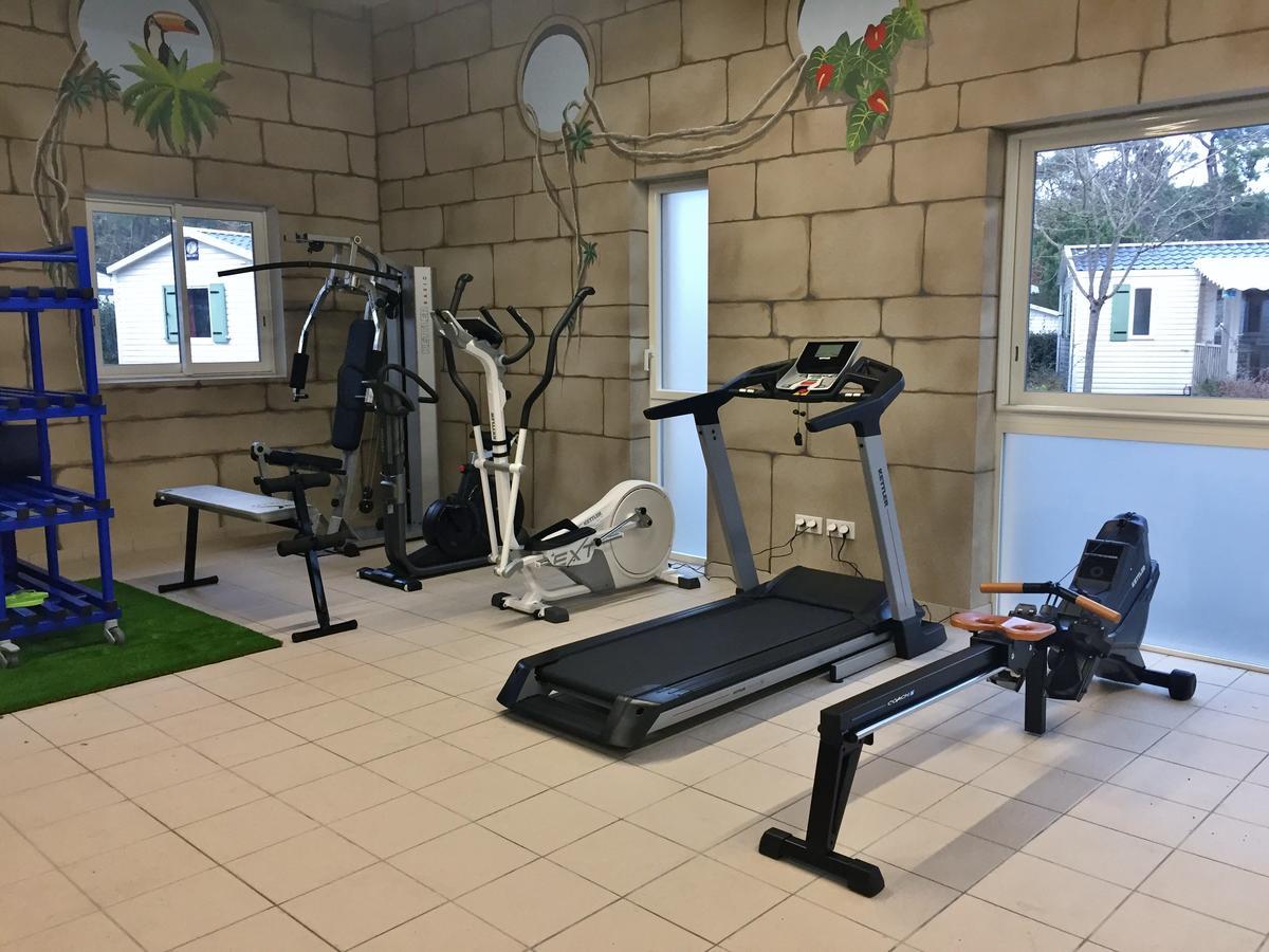 Camping Le Dauphin Hotel Сен-Жорж-дьо-Дидон Екстериор снимка