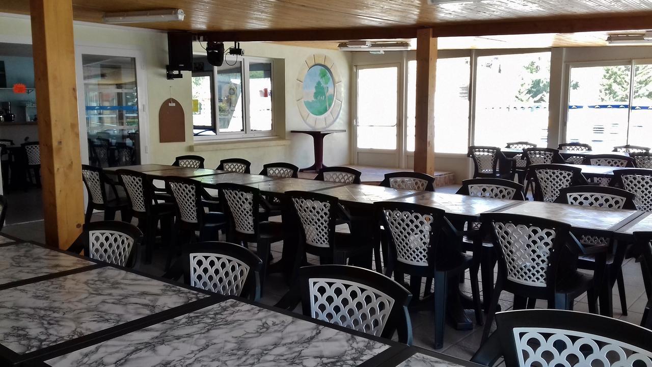 Camping Le Dauphin Hotel Сен-Жорж-дьо-Дидон Екстериор снимка