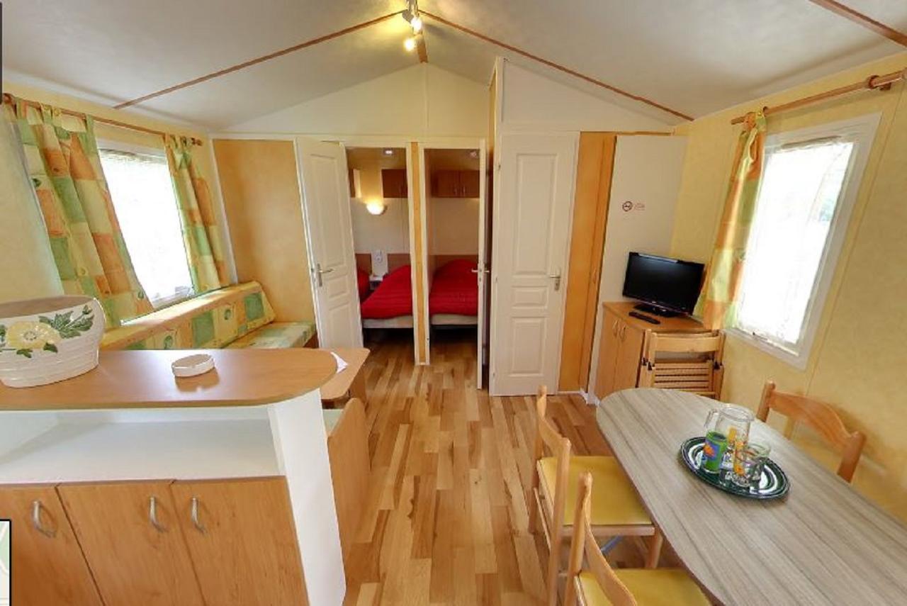 Camping Le Dauphin Hotel Сен-Жорж-дьо-Дидон Екстериор снимка