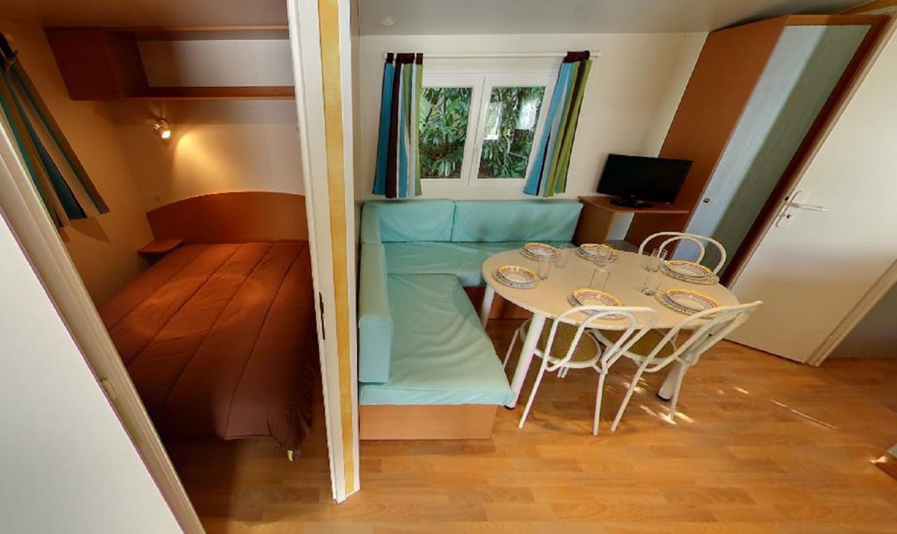 Camping Le Dauphin Hotel Сен-Жорж-дьо-Дидон Екстериор снимка